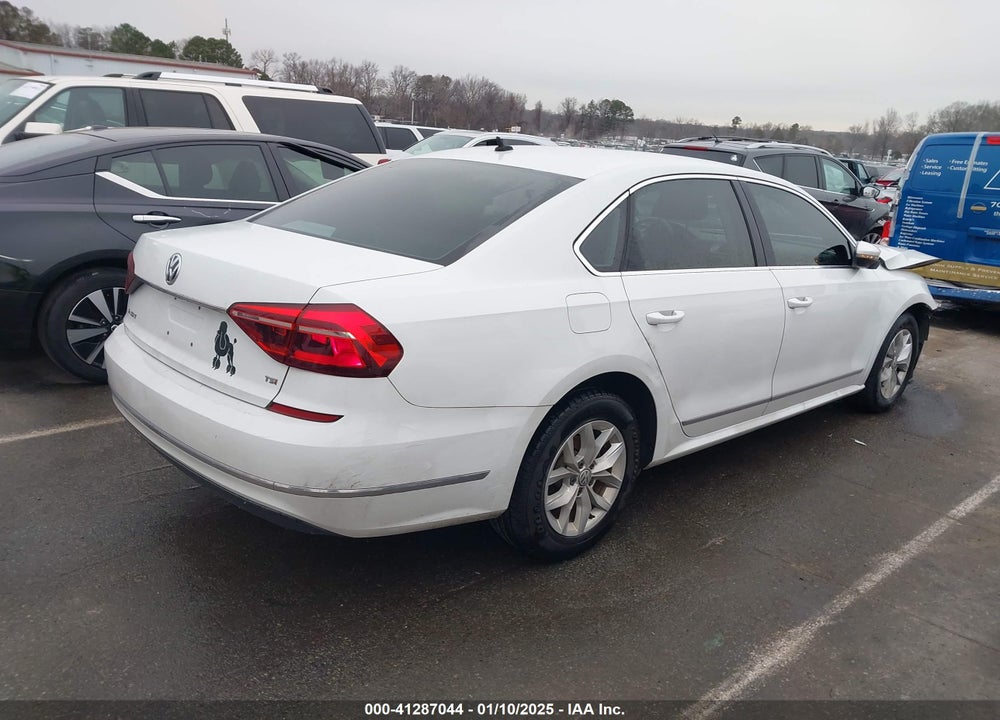 2017 VOLKSWAGEN PASSAT 1.8T S VIN: 1VWAT7A3XHC067757