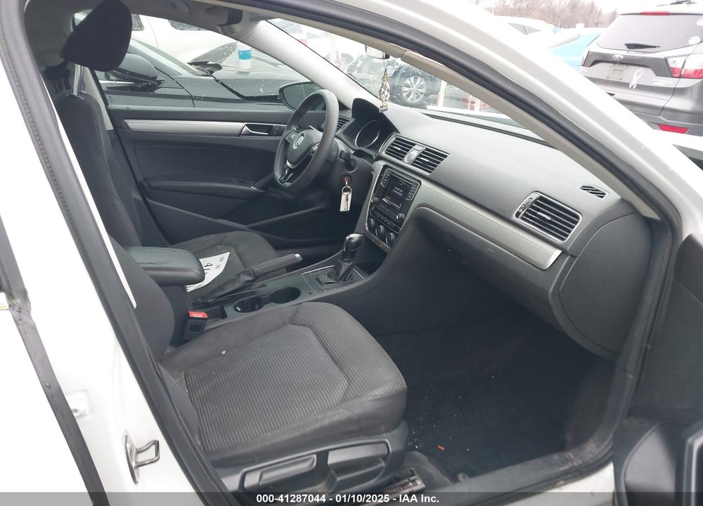 2017 VOLKSWAGEN PASSAT 1.8T S VIN: 1VWAT7A3XHC067757