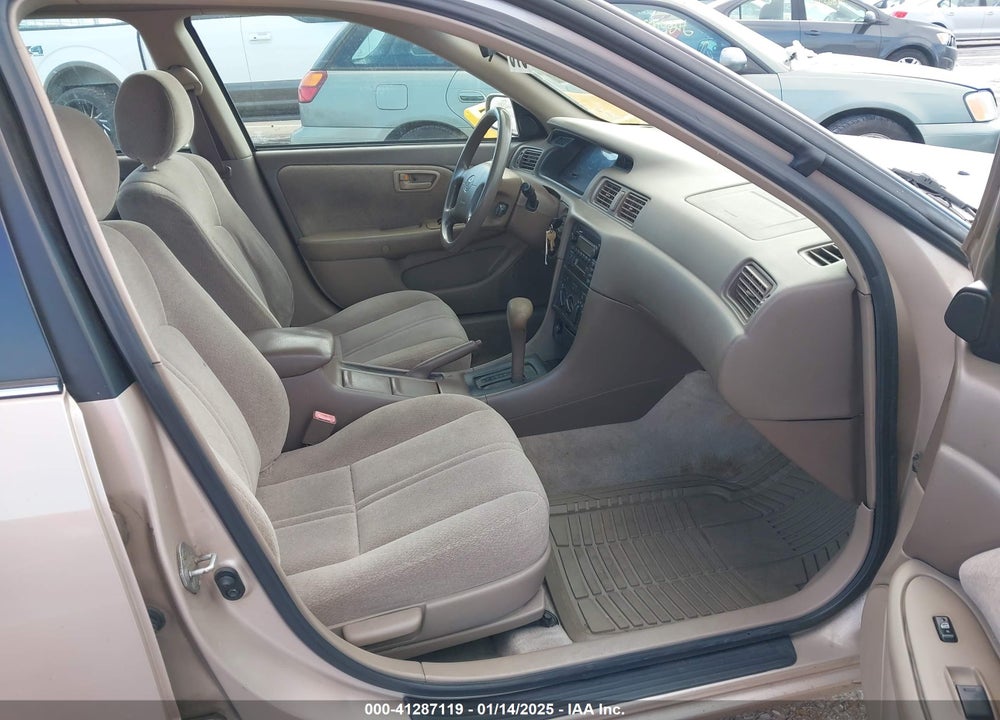 2001 TOYOTA CAMRY CE/LE/XLE VIN: 4T1BG22K21U083757