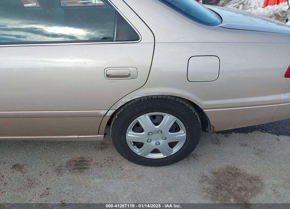 2001 TOYOTA CAMRY CE/LE/XLE VIN: 4T1BG22K21U083757