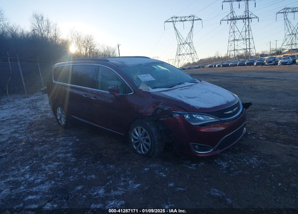 2017 CHRYSLER PACIFICA TOURING L VIN: 2C4RC1BG4HR797000