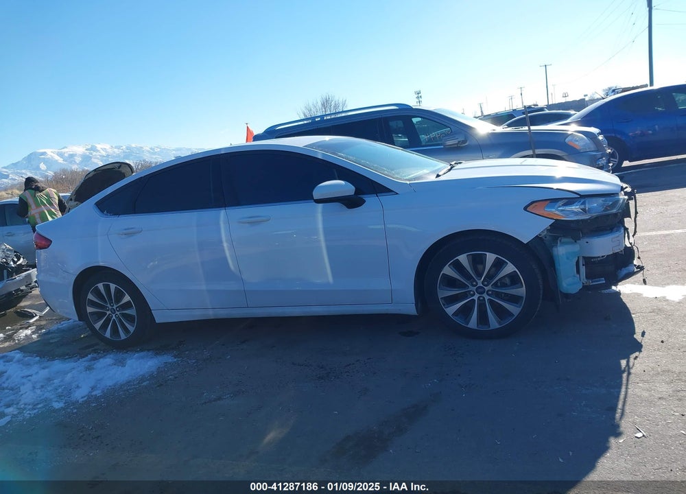 2020 FORD FUSION SE VIN: 3FA6P0T92LR150816