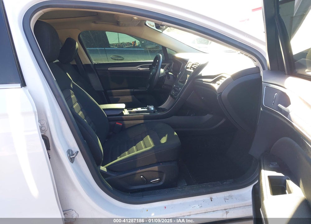 2020 FORD FUSION SE VIN: 3FA6P0T92LR150816