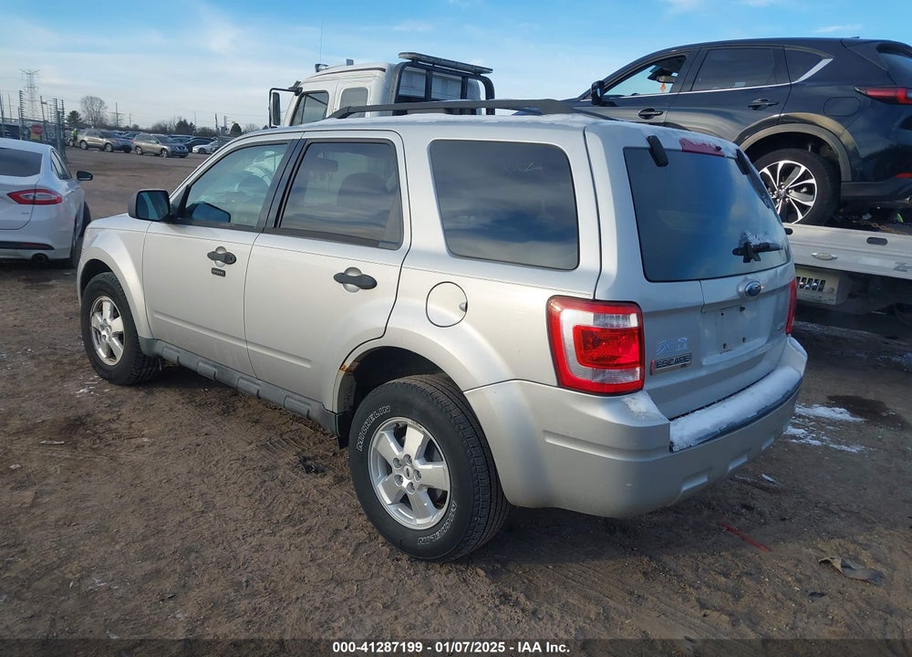 2009 FORD ESCAPE XLT VIN: 1FMCU93G29KC99180