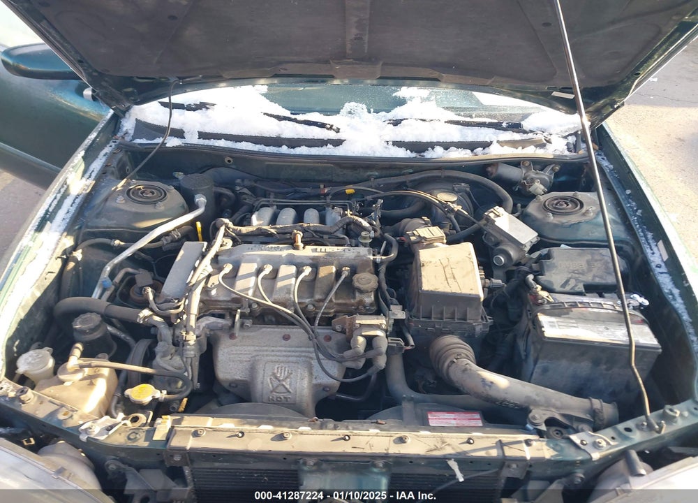 1998 MAZDA 626 DX/LX VIN: 1YVGF22C9W5721679