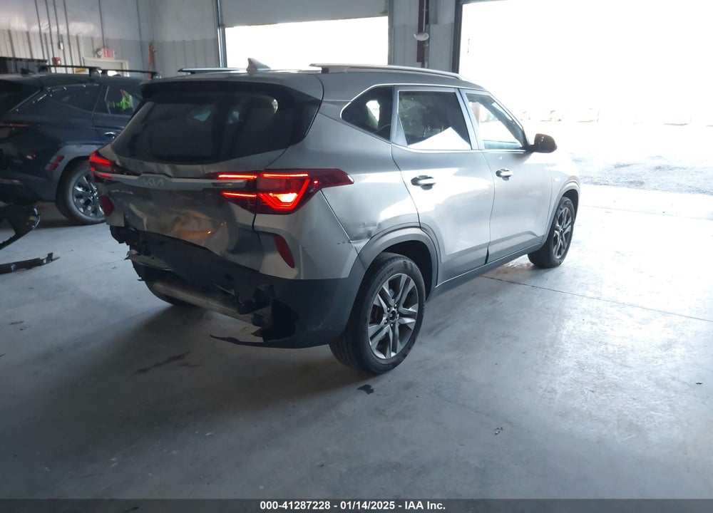 2023 KIA SELTOS S VIN: KNDEUCAA8P7385456