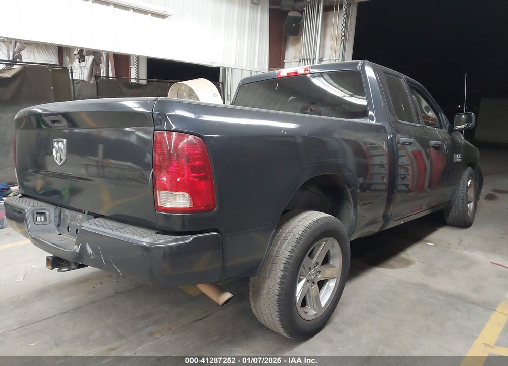 2017 RAM 1500 VIN: 1C6RR7FG3HS522316