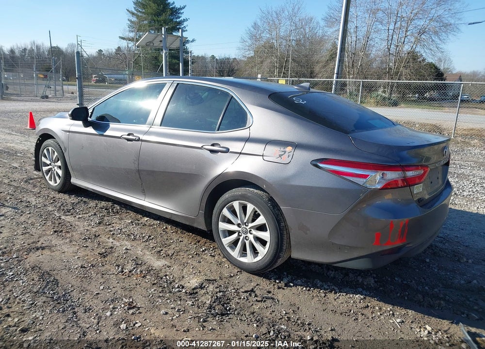 2019 TOYOTA CAMRY VIN: 4T1B11HK6KU725319