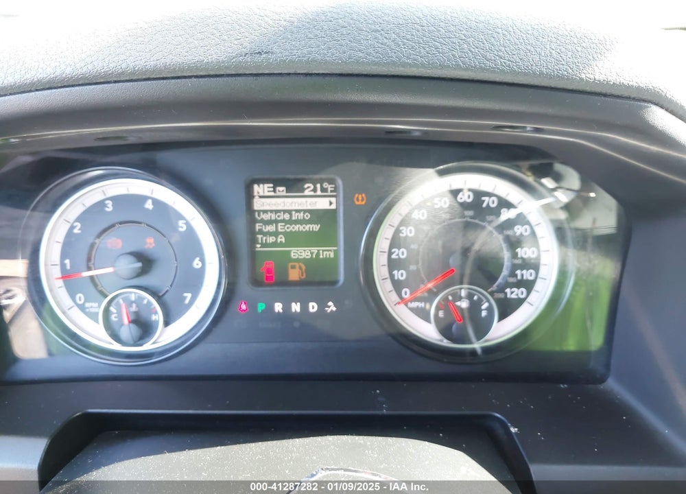 2017 RAM 1500 VIN: 1C6RR7KG1HS851117