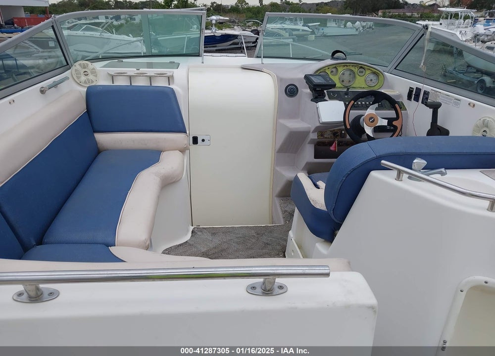 2006 RINKER BOAT VIN: RNK79655F506