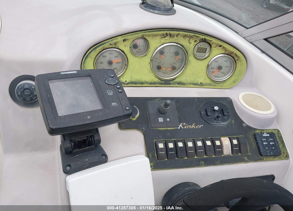 2006 RINKER BOAT VIN: RNK79655F506