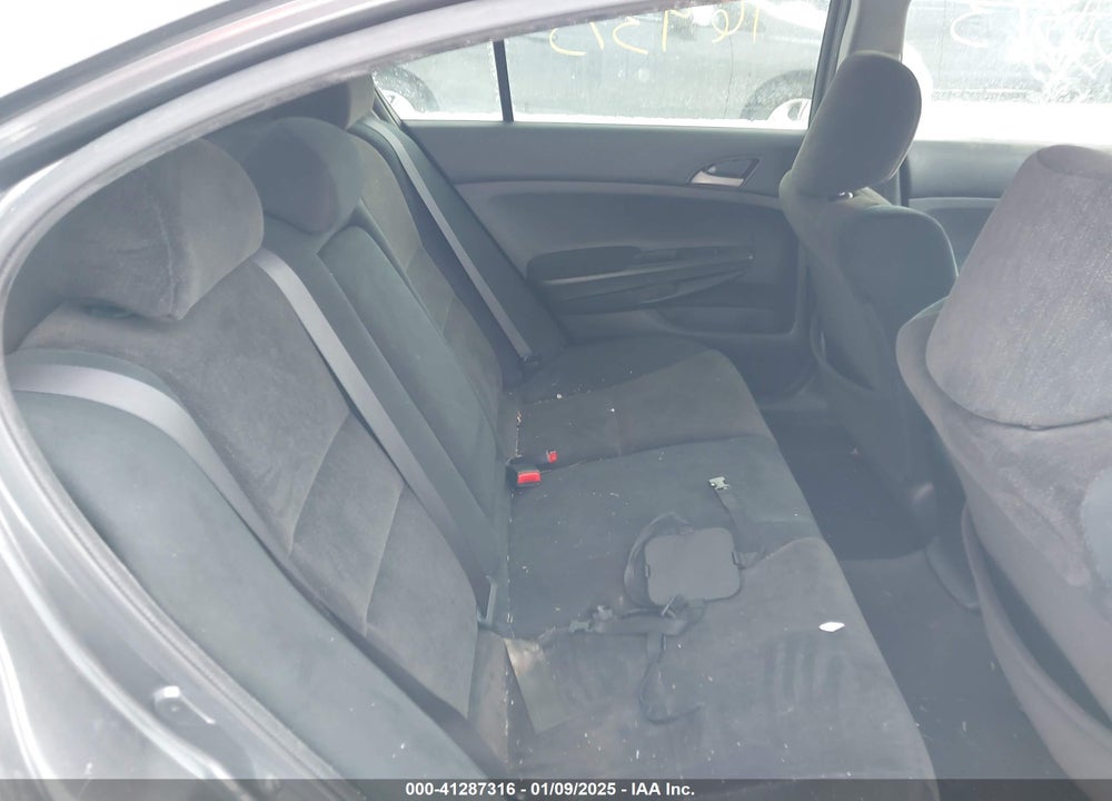 2009 HONDA ACCORD VIN: 1HGCP26429A164373