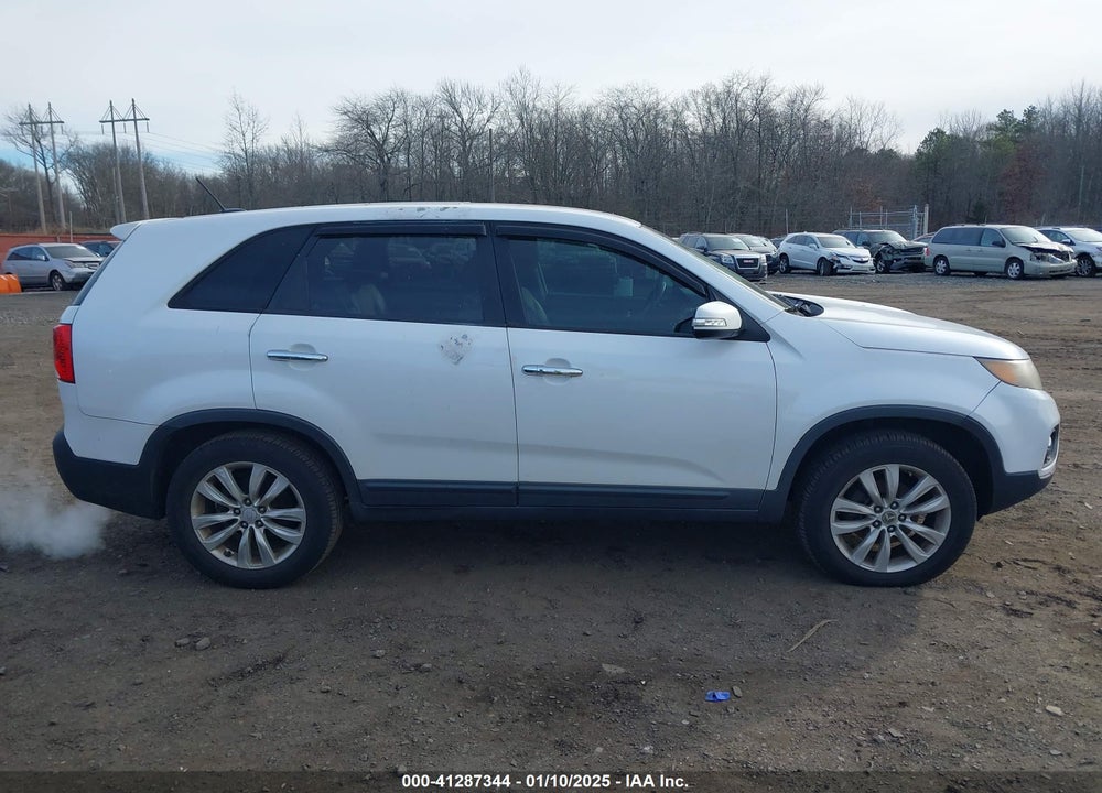 2011 KIA SORENTO EX V6 VIN: 5XYKU4A20BG009153