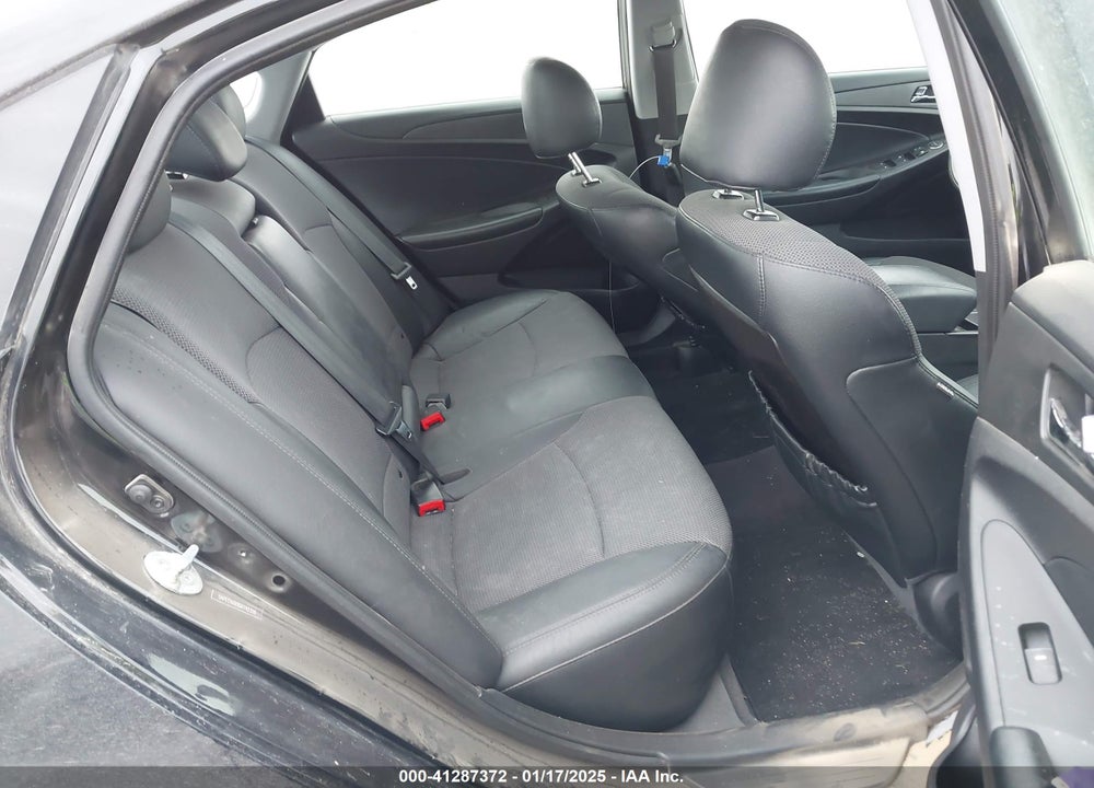 2013 HYUNDAI SONATA VIN: 5NPEC4AB9DH742328