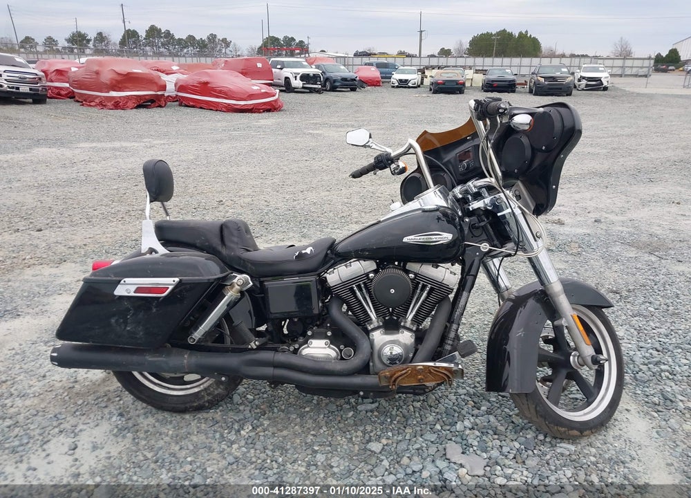 2012 HARLEY-DAVIDSON FLD SWITCHBACK VIN: 1HD1GZM13CC319711