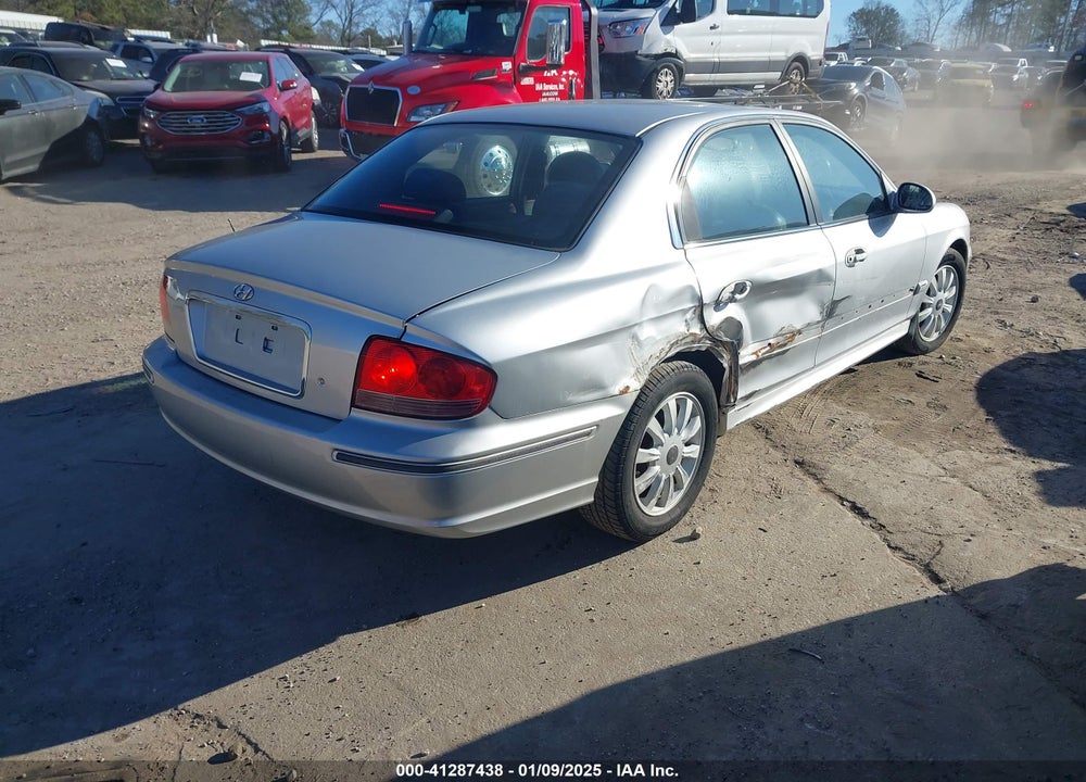 2004 HYUNDAI SONATA VIN: KMHWF35H94A019876