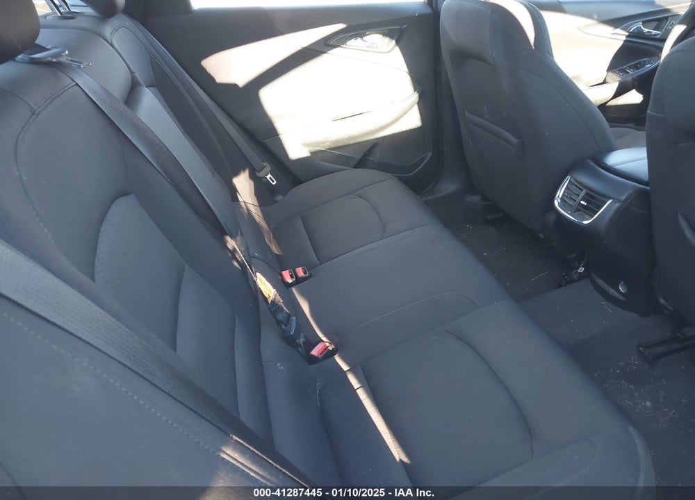 2019 CHEVROLET MALIBU VIN: 1G1ZD5STXKF107386