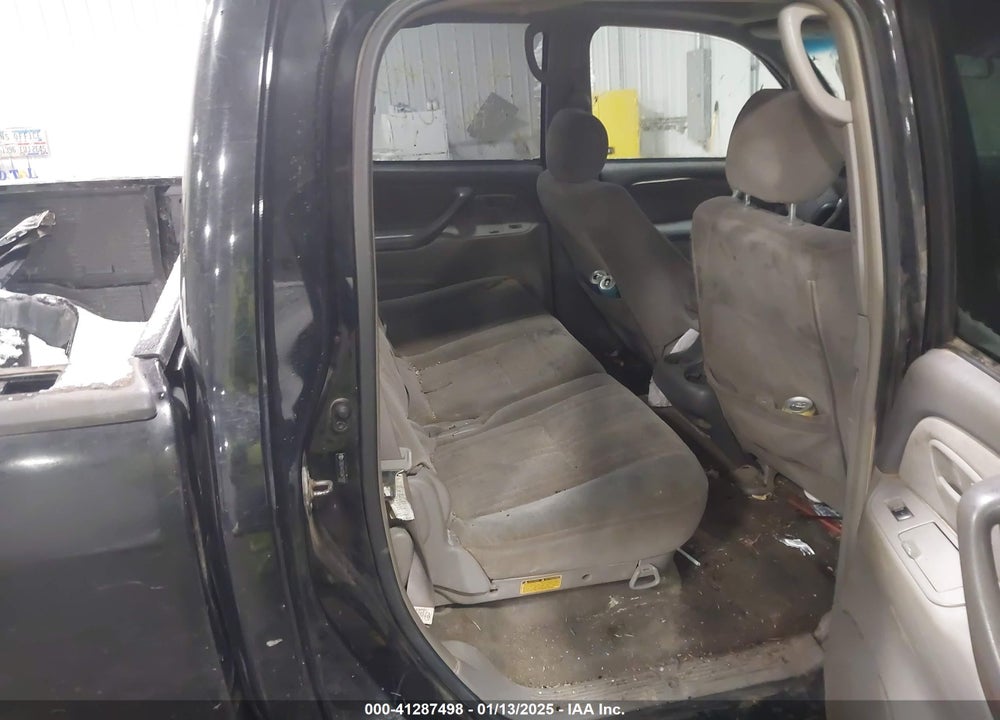 2005 TOYOTA TUNDRA SR5 V8 VIN: 5TBDT44115S471767