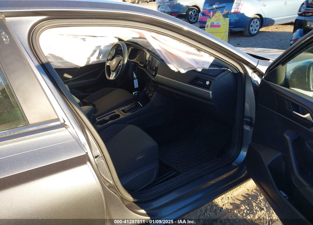2019 VOLKSWAGEN JETTA VIN: 3VWCB7BU6KM271030