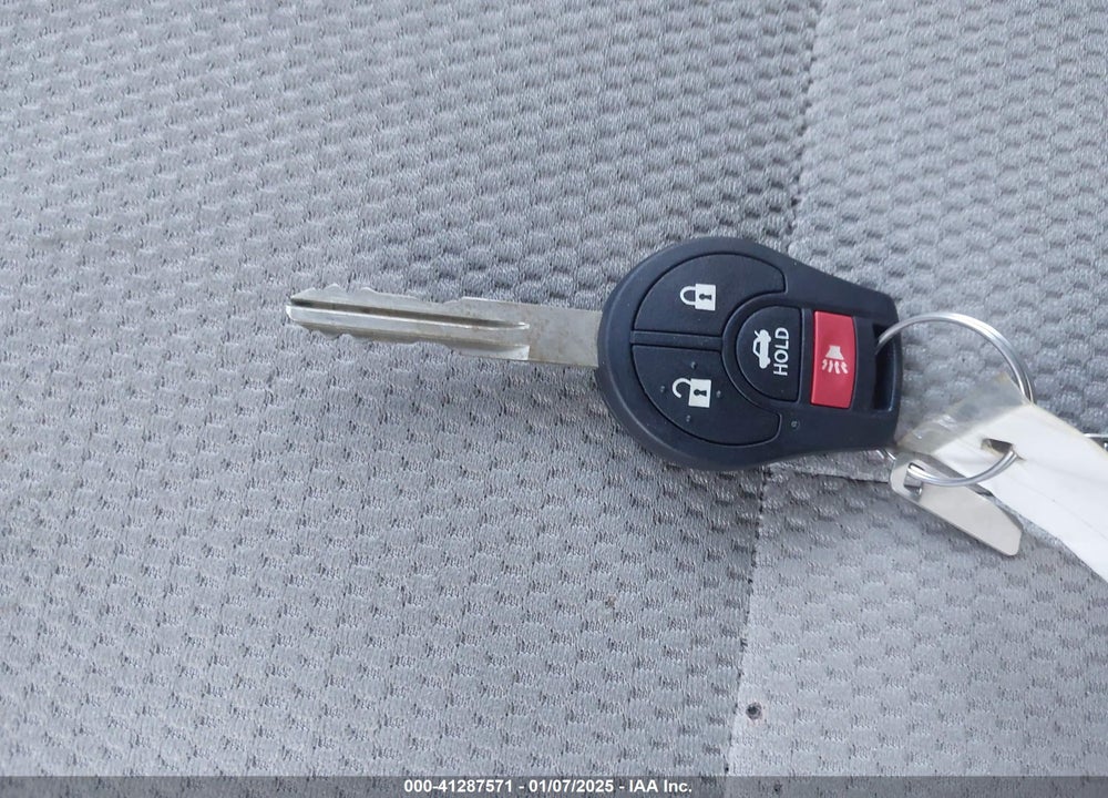 2014 NISSAN VERSA 1.6 SV VIN: 3N1CN7AP8EL856405