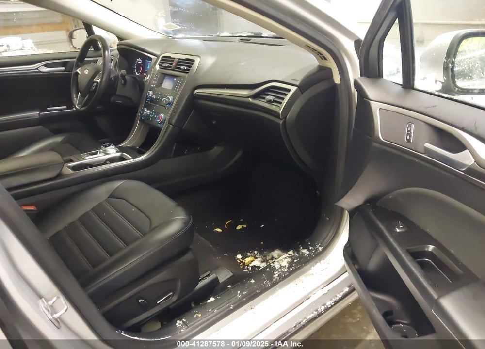 2017 FORD FUSION VIN: 3FA6P0T92HR230818