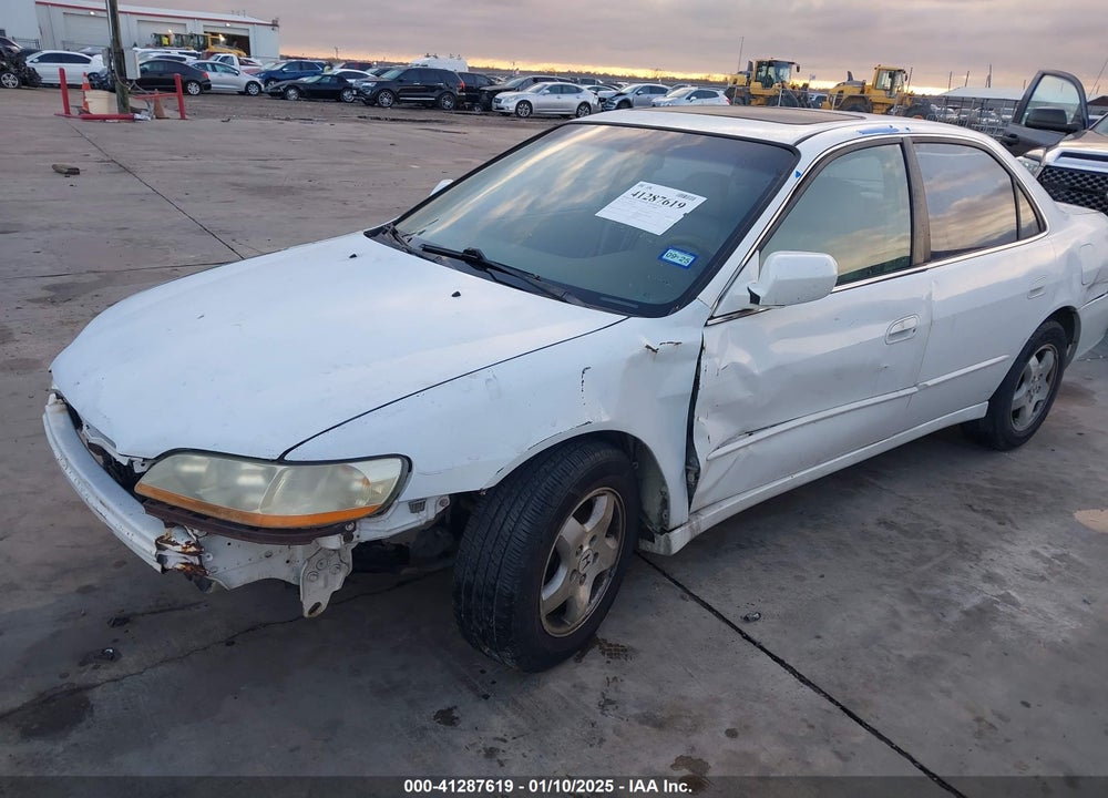 1999 HONDA ACCORD EX V6 VIN: 1HGCG1656XA026867