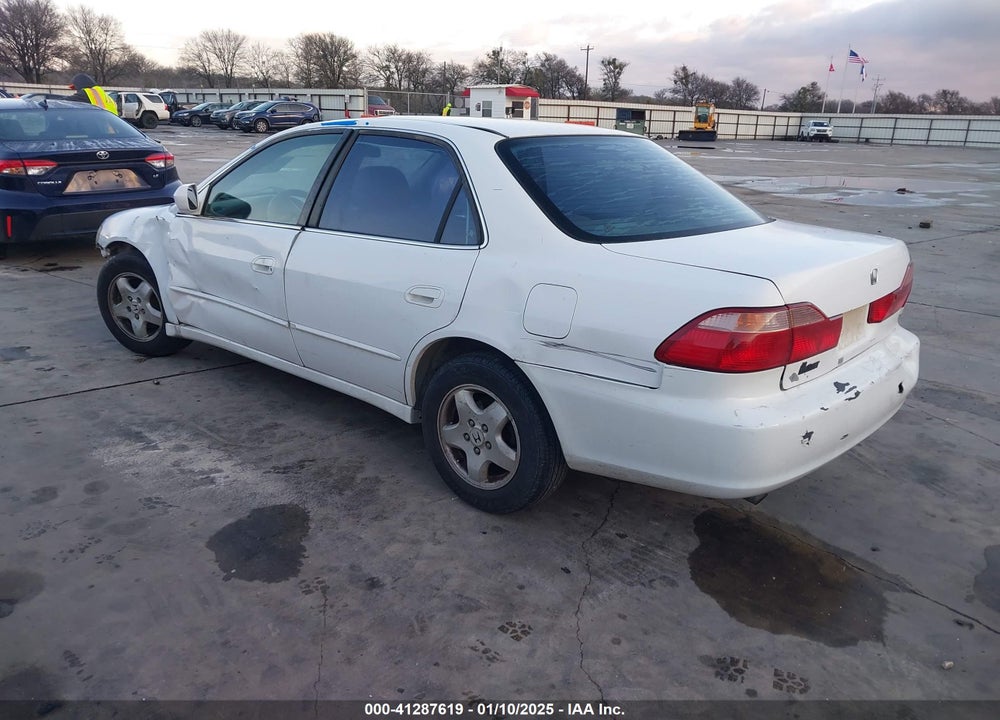 1999 HONDA ACCORD EX V6 VIN: 1HGCG1656XA026867