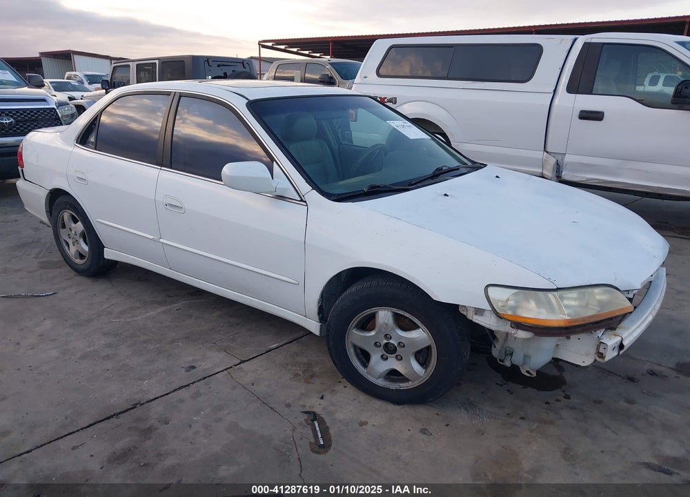 1999 HONDA ACCORD EX V6 VIN: 1HGCG1656XA026867