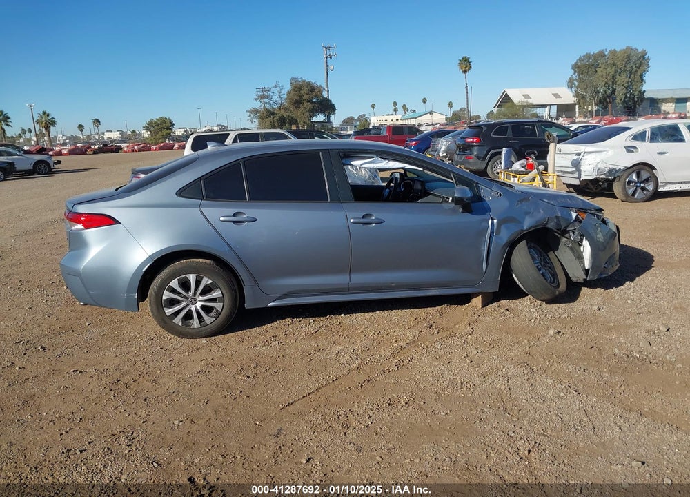 2022 TOYOTA COROLLA VIN: JTDEAMDE2NJ046592