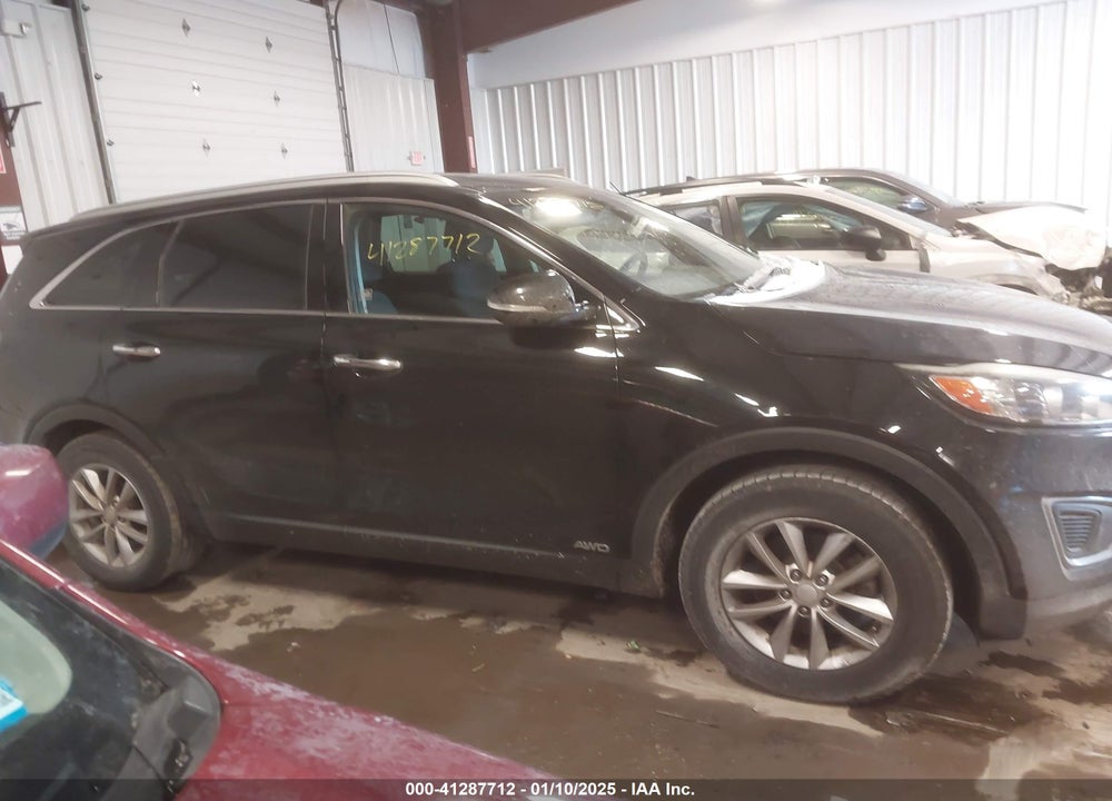 2017 KIA SORENTO 2.4L LX VIN: 5XYPGDA3XHG293955