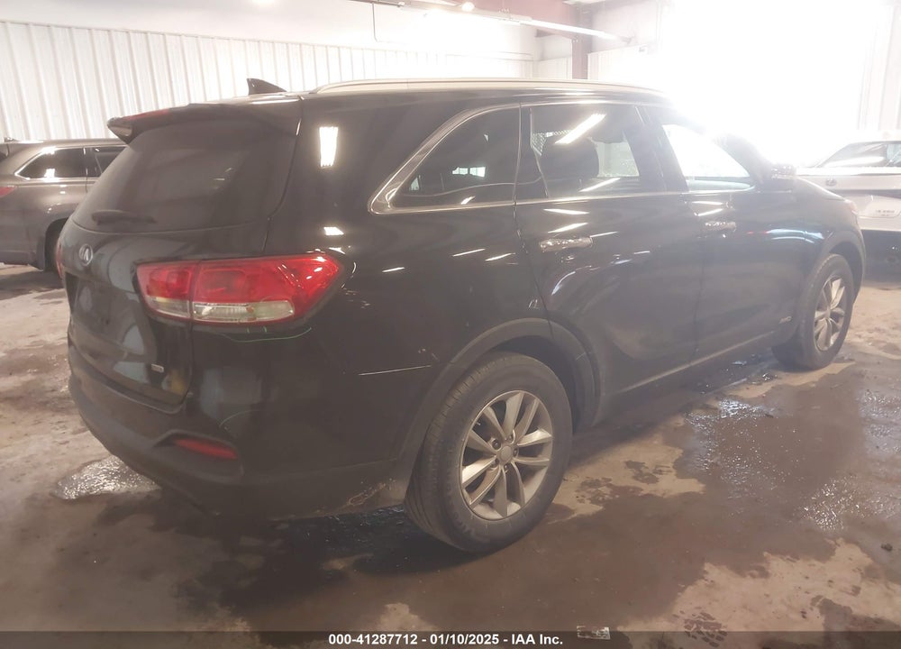 2017 KIA SORENTO 2.4L LX VIN: 5XYPGDA3XHG293955