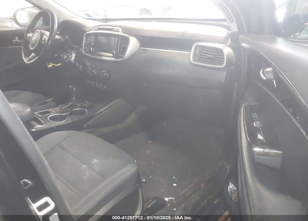 2017 KIA SORENTO 2.4L LX VIN: 5XYPGDA3XHG293955