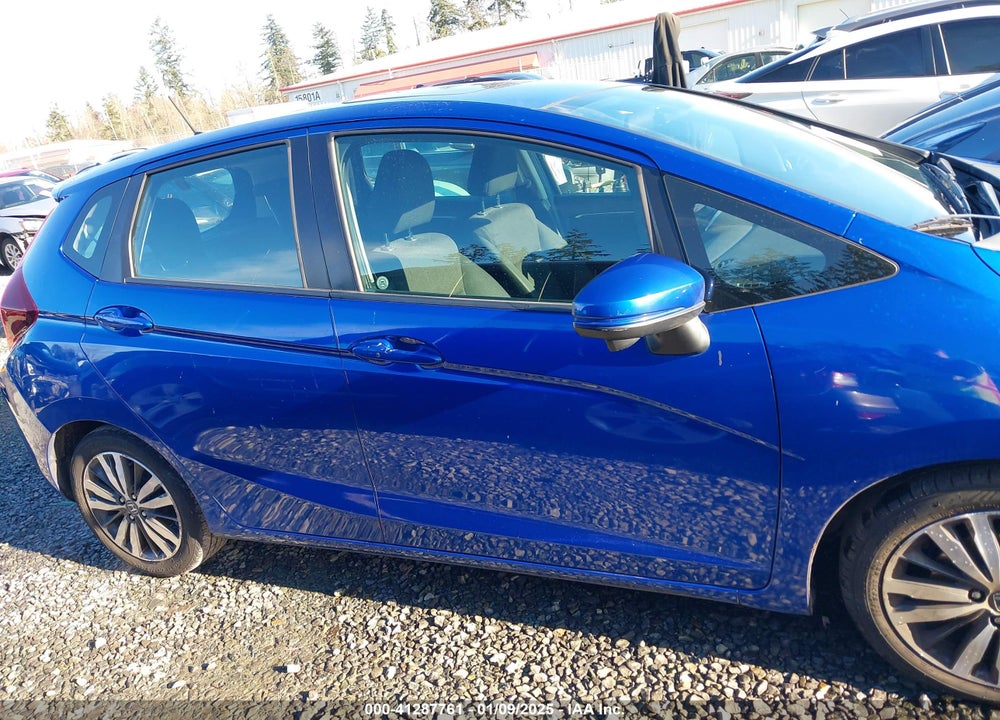 2015 HONDA FIT VIN: 3HGGK5H80FM715741