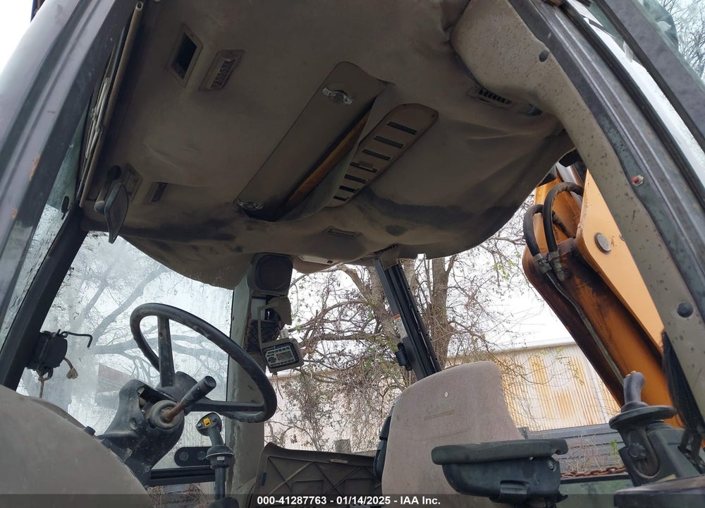 2011 CASE 580SN BACKHOE VIN: JJGN58SNPBC542305