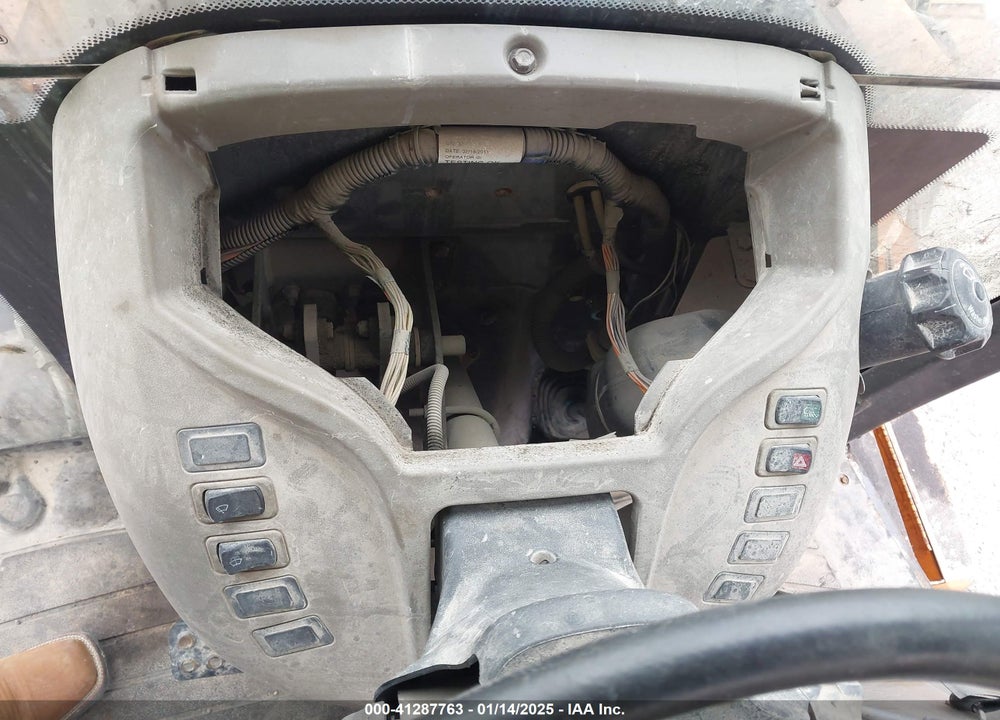 2011 CASE 580SN BACKHOE VIN: JJGN58SNPBC542305