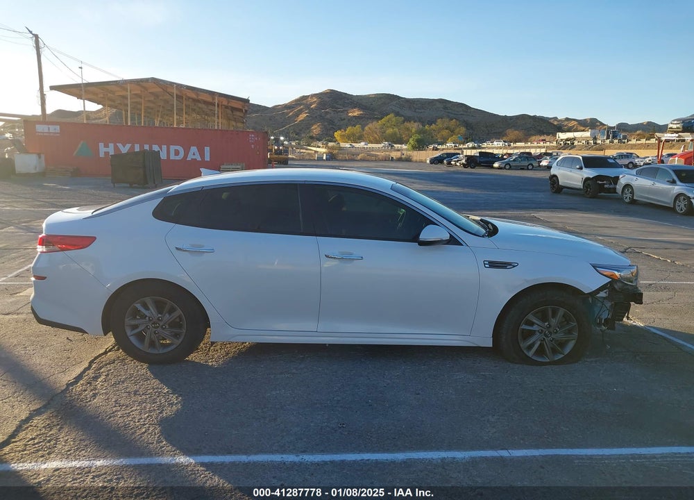 2020 KIA OPTIMA VIN: 5XXGT4L35LG387957