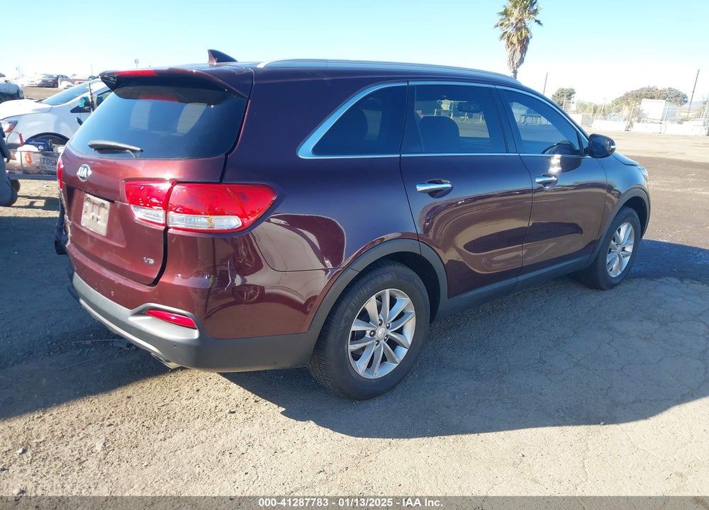 2017 KIA SORENTO 3.3L LX VIN: 5XYPG4A55HG306872