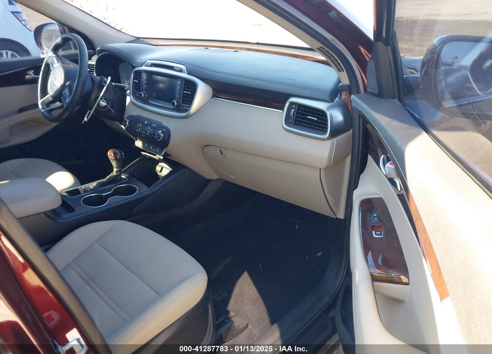 2017 KIA SORENTO 3.3L LX VIN: 5XYPG4A55HG306872