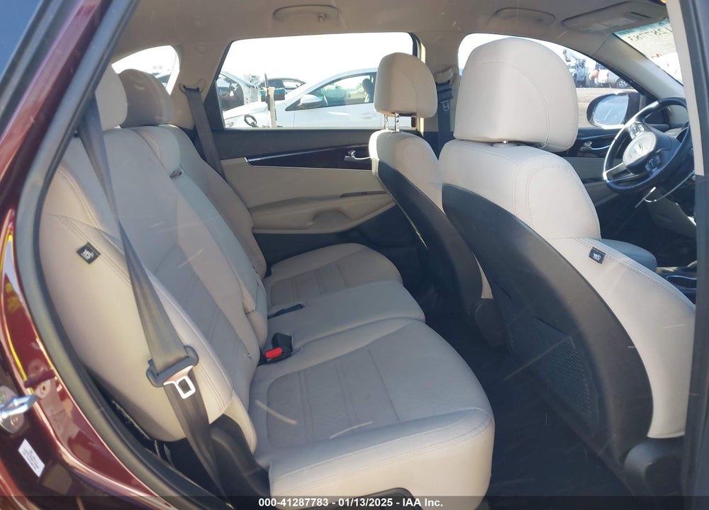 2017 KIA SORENTO 3.3L LX VIN: 5XYPG4A55HG306872