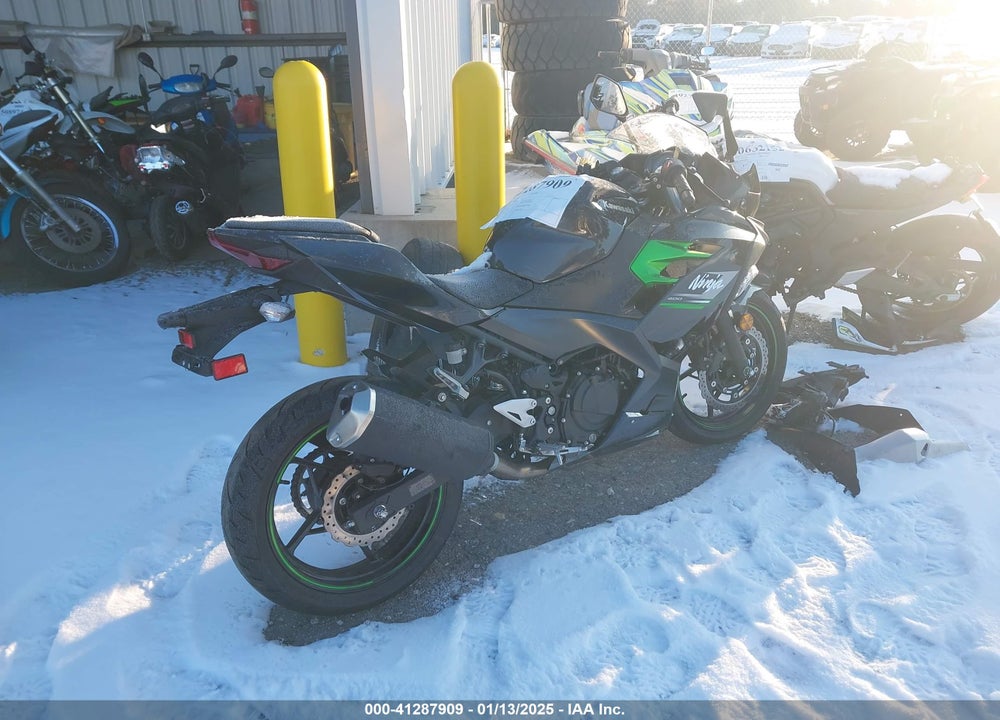 2023 KAWASAKI EX400 VIN: JKAEXKH18PDAN1000