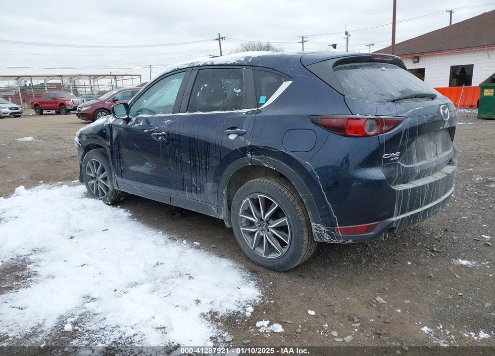 2018 MAZDA CX-5 TOURING VIN: JM3KFBCMXJ0417815