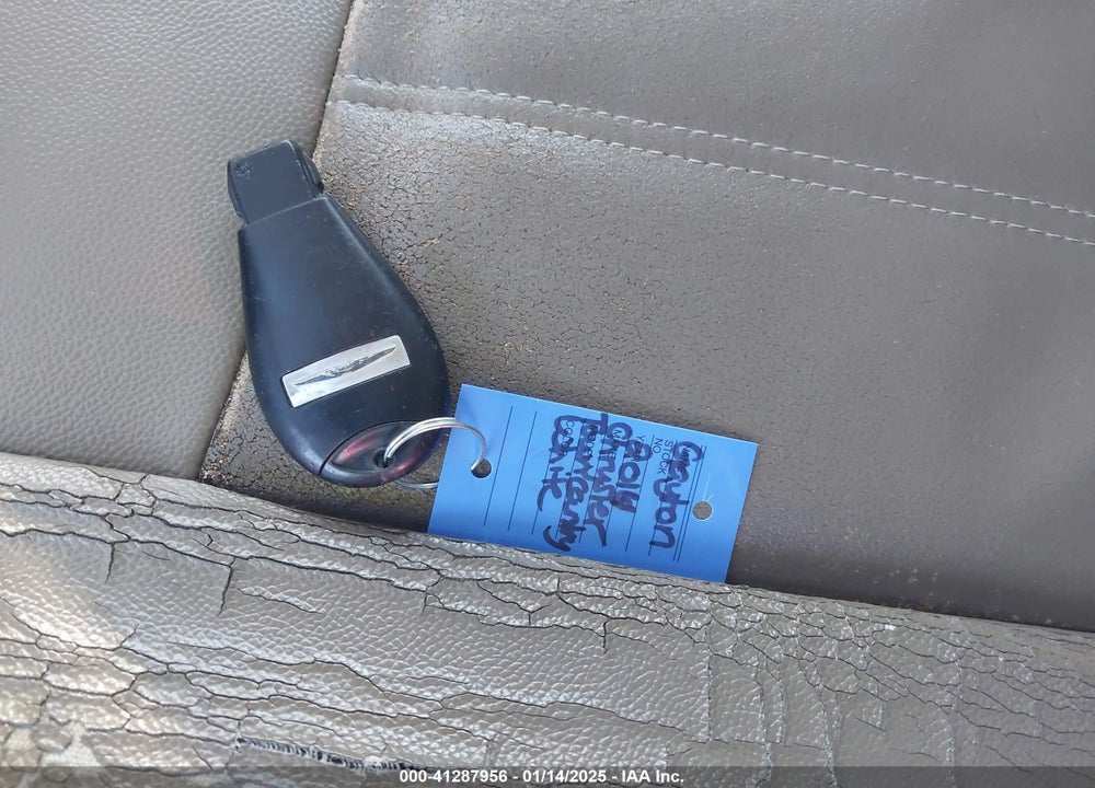 2014 CHRYSLER TOWN & COUNTRY TOURING VIN: 2C4RC1BG1ER338793