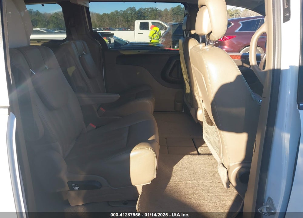2014 CHRYSLER TOWN & COUNTRY TOURING VIN: 2C4RC1BG1ER338793