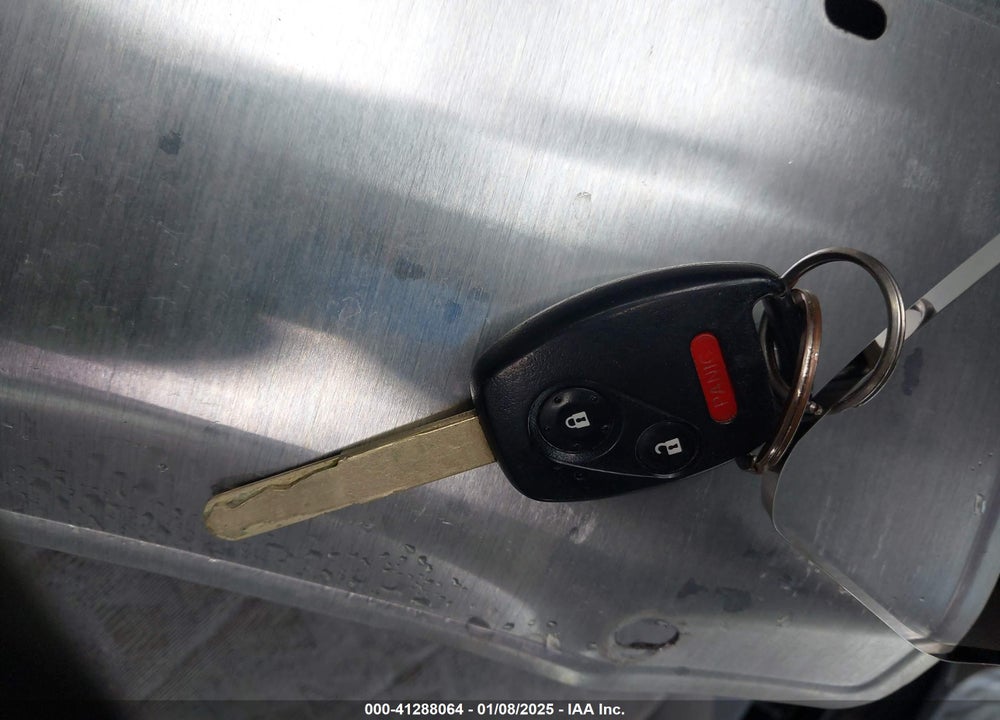 2005 HONDA PILOT LX VIN: 2HKYF18135H567124
