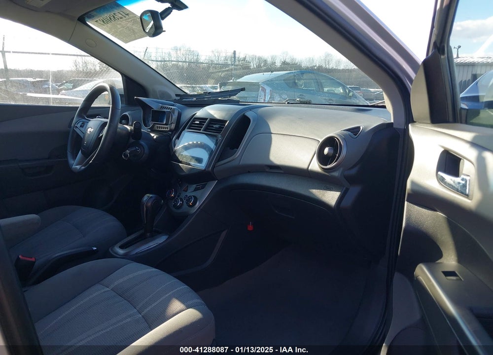 2014 CHEVROLET SONIC VIN: 1G1JC5SH6E4103024