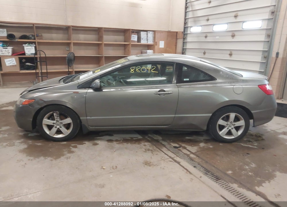2008 HONDA CIVIC EX VIN: 2HGFG12858H541083