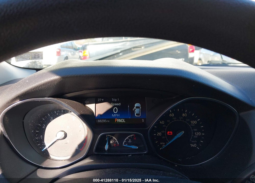 2018 FORD FOCUS VIN: 1FADP3K27JL251455