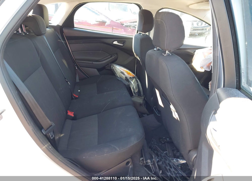 2018 FORD FOCUS VIN: 1FADP3K27JL251455