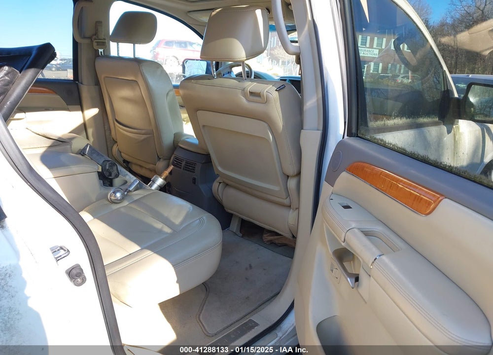 2008 INFINITI QX56 VIN: 5N3AA08C18N905588