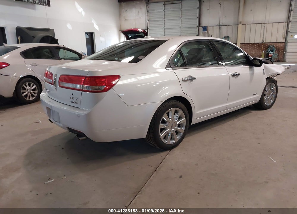 2012 LINCOLN MKZ HYBRID VIN: 3LNDL2L38CR825066